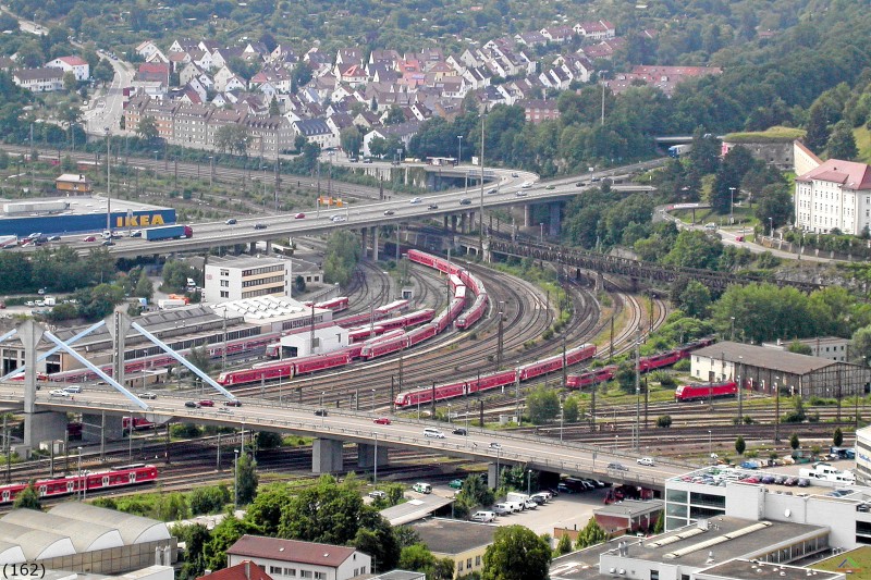 Bahn 162.jpg - Sicht auf Teile des Bahnbetriebswerkes in Ulm.